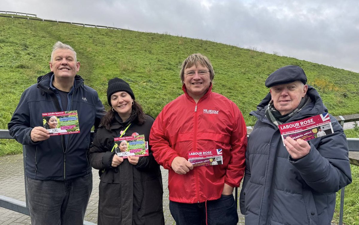 Cllr Mariam Lolavar (@mlo_lo) on Twitter photo Braving storm Darragh to knock doors for the West Thamesmead <a href="/UKLabour/">The Labour Party</a> candidate <a href="/jahdia_spencer/">Cllr Jahdia Spencer</a> who will be a great local councillor.
š³ļø Donāt forget to vote š³ļø
The by-election takes place on 19th December.
š¹#VoteLabourš¹
#LabourDoorstep Braving storm Darragh to knock doors for the West Thamesmead <a href="/UKLabour/">The Labour Party</a> candidate <a href="/jahdia_spencer/">Cllr Jahdia Spencer</a> who will be a great local councillor.
š³ļø Donāt forget to vote š³ļø
The by-election takes place on 19th December.
š¹#VoteLabourš¹
#LabourDoorstep