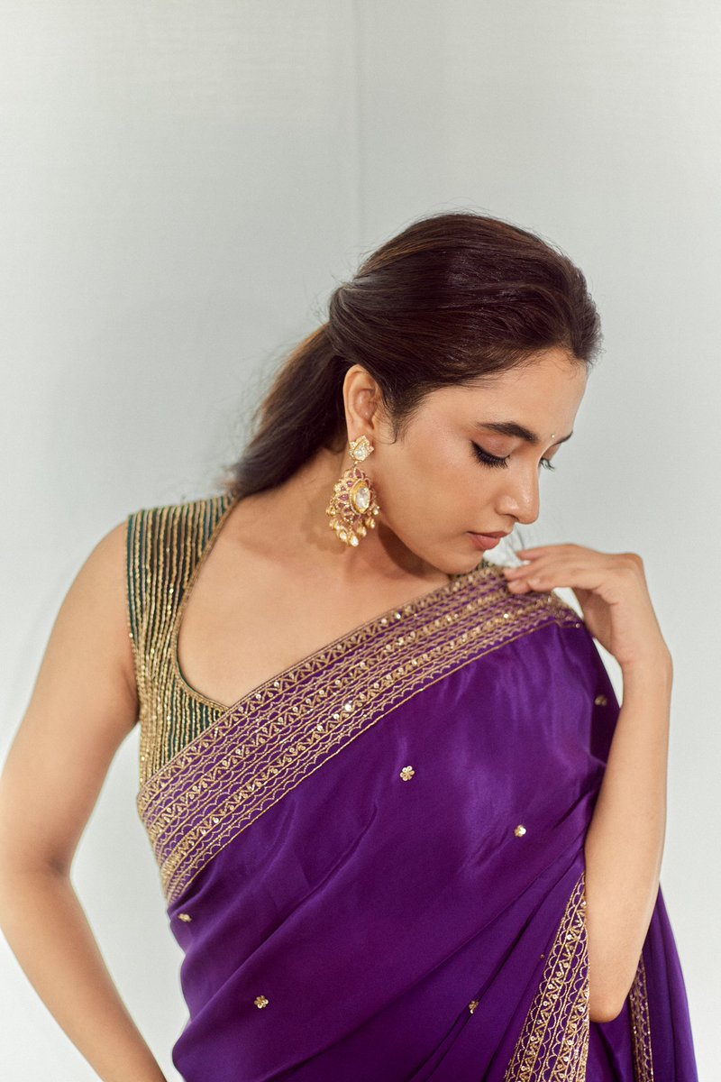 priyankaamohan's tweet photo. December Hues 💜 https://t.co/onSLpmC3aJ