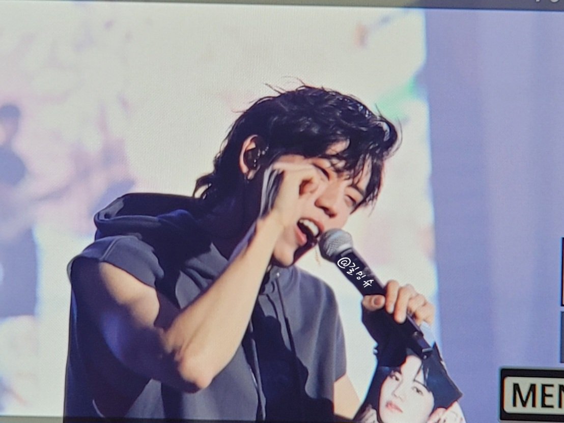 polly990706's tweet photo. 241208 동우 프리뷰♡
#인피니트 #장동우 #동우 #리미티드에디션 #INFINITE #JANGDONGWOO #DONGWOO #LIMITEDEDTION https://t.co/cQUDyJbKlu