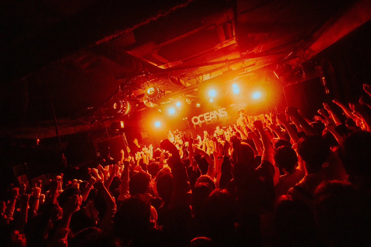 oceans_jp's tweet photo. OCEANSは解散しました。
ありがとうございます。
ありがとうございます。
僕らの音楽を、ライブを、思い出してくれるならそこに僕らは居ます。
沢山の気持ちをありがとうございます。
3人の今後も応援頂ければ幸いです。 https://t.co/MHjqc0amEG