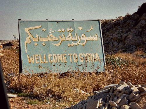 MoodOmar4's tweet photo. "أم حسبتم أن تدخلوا ٱلجنة ولما يأتكم مثَلُ ٱلذين خلوا من قبلكم مستهم ٱلْبأسآء وٱلضرآء وزُلْزِلواْ حتى يقول ٱلرسول والذين ءامنوا معه متى نصر الله أَلَآ إِن نصر الله قَرِيب" 

الحمد لك يارب على تحرير سوريا، فياربي ألِّف بين قلوبهم ولا تفتنهم بعد ذلك أبداً، فوالله إنه لفتحٌ عظيم. https://t.co/Qkto5mGet8