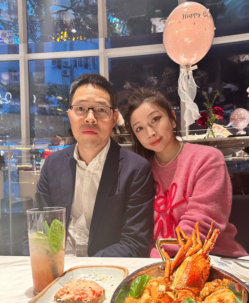 os24xv's tweet photo. 此生不负相遇，未来继续同行❤️
𝑩𝒊𝒓𝒕𝒉𝒅𝒂𝒚💕 https://t.co/AFQYbdKLX6