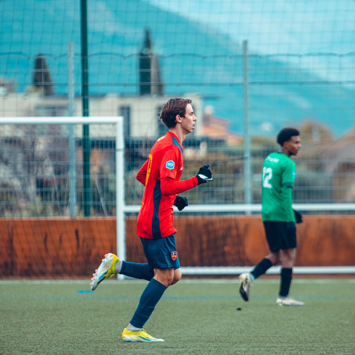 gfc_ajaccio's tweet image. 90´| FINI DI U SCONTRU

 2️⃣ - 4️⃣

Malgré la réduction du score par l’intermédiaire de Lucas Portalier, nos gaziers s’inclinent contre l’US Lesquin aujourd’hui. 

🔴🔵

#GFCAUSL #U17 #ekinsport #kine