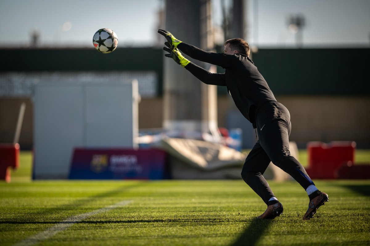 FCBarcelona_es's tweet photo. Domingo ✅ https://t.co/iZyykFLTIY