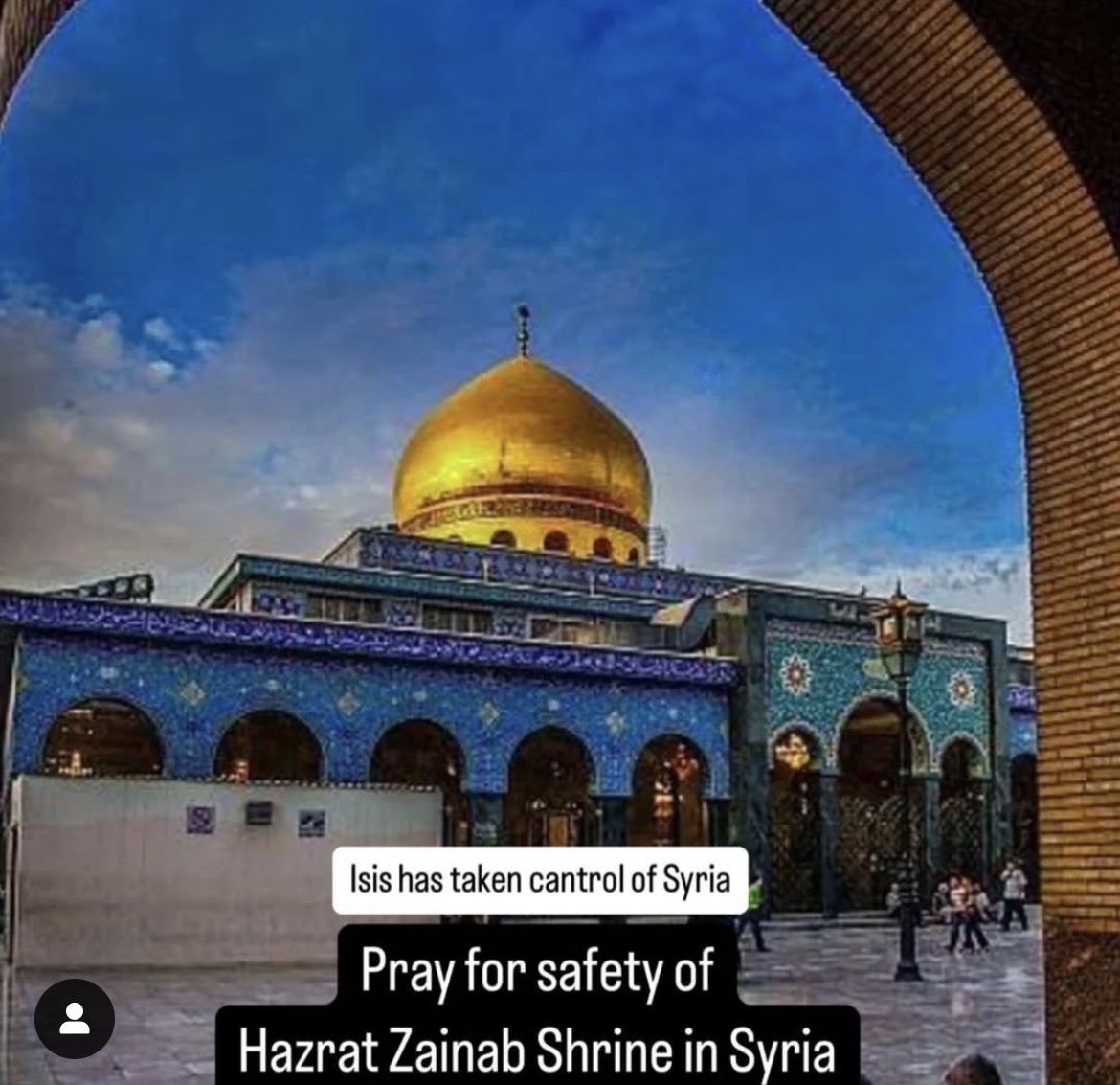 shamama_abbasi's tweet photo. As #DamascusFalls into the hands of Zionists canon fodder Salafi/Wahhabi terrorists - May Allah swt protect the Holy Shrine of #BibiZainab A.S🤲🏻🙏🏼
#PrayersForSyria #Assadgone 💔 https://t.co/vnD3lOKhNU