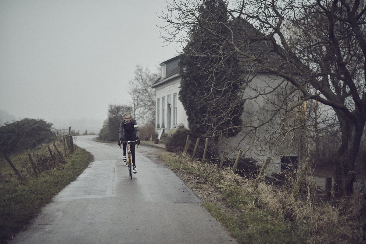 cyclingprintsNL's tweet photo. In the bleak mid #Winter frosty wind may moan….but not 82yr old Albert. Just another 60k day. Some boy 💪.

#bikes #bicycle #Dutch #Nederland #TheNetherlands #NL #wielrennen #fietsen #velo #fahrrad #cycling #cyclist #photography #art https://t.co/0Vvc3RirRH
