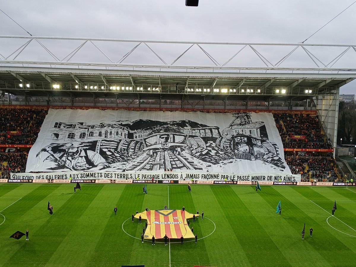 LE TIFO DE LA MAREK POUR LA SAINTE BARBE ! ⛏️

#RCLens #RCLMHSC