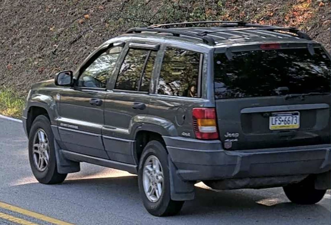 $5,000 reward for information on two suspect vehicles in connection to a Lower Merion homicide. 

Anyone with information should call the Lower Merion Township Police at 610-645-6231 or the Montgomery County Detective Bureau at 610-226-5553.

Full release: bit.ly/reward-info