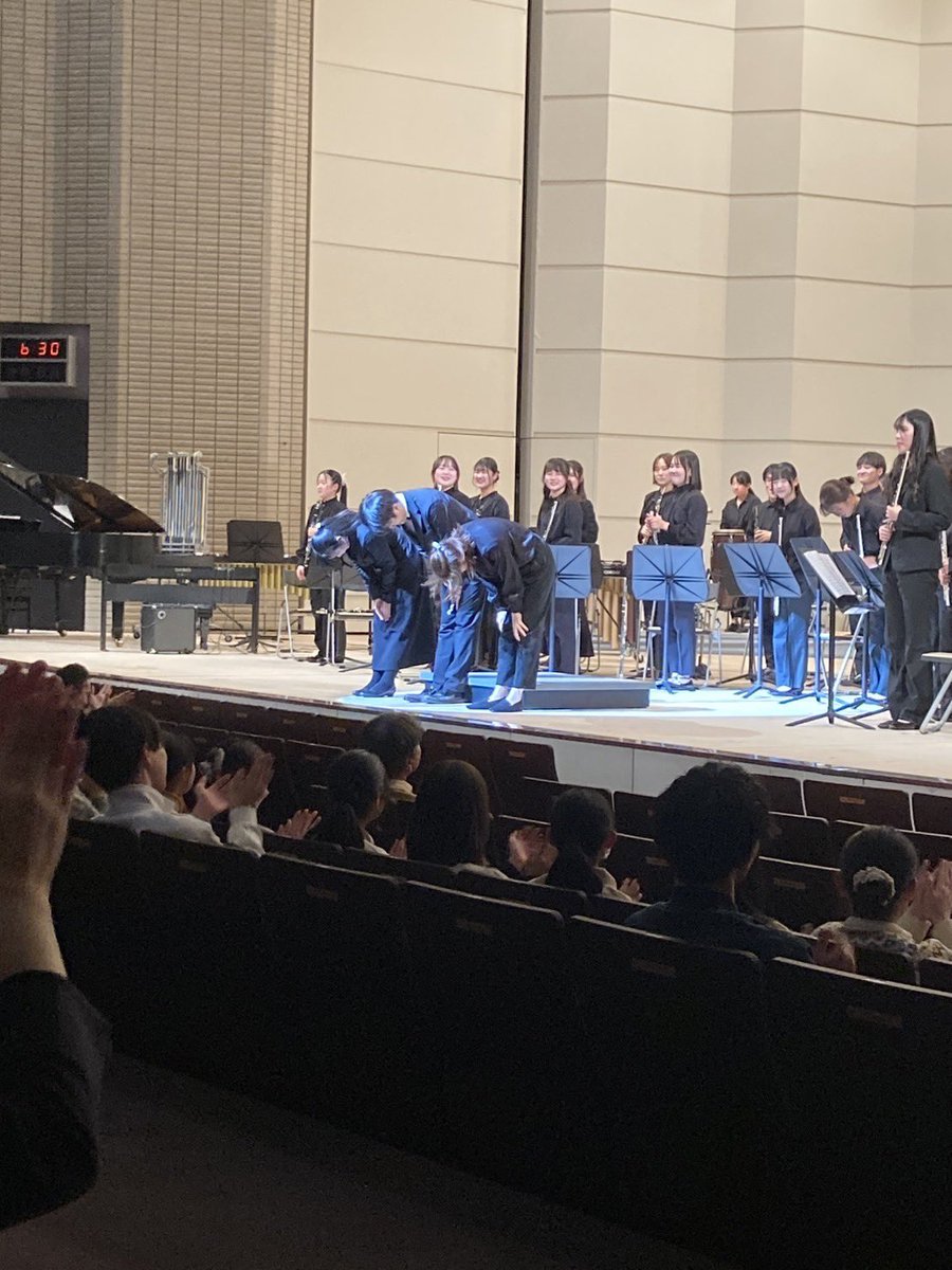 singen_BTb's tweet photo. 終演しました！！！！
もう！！！何も望まない！！！
最高でした！！！！！

ほんとに吹部に入ってよかった！！！！！！！！

ローマもう最高！！！！！
ありがとうございました！！！！！

これからも後輩たちを見守ってあげてください！！！！！！ https://t.co/j4xYHFALCj