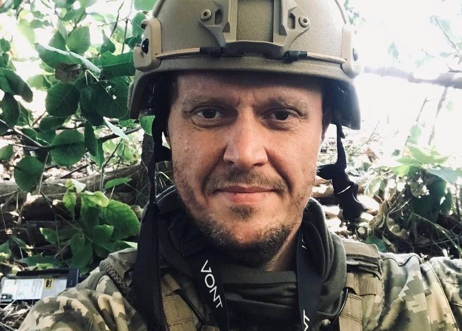 Novynarnia's tweet photo. 🕯️Пішов боронити Україну з першого дня повномасштабної війни: на фронті загинув актор Володимир Кучеренко
⬇️
https://t.co/51ZeDz318K https://t.co/ejziv5TjFu