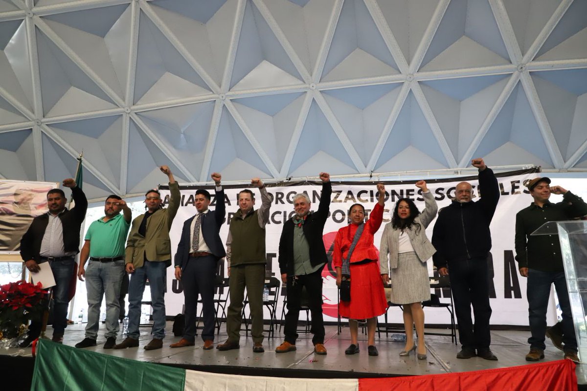 AlcaldiaAO's tweet photo. 🤝 Luis Edgardo Palacios, director de Coordinación Política de Álvaro Obregón, asistió a la Asamblea General de la Alianza de Organizaciones Sociales.

Este encuentro fortalece el diálogo con líderes comunitarios y reafirma nuestro compromiso con la participación ciudadana. https://t.co/wvHYKxQhd3