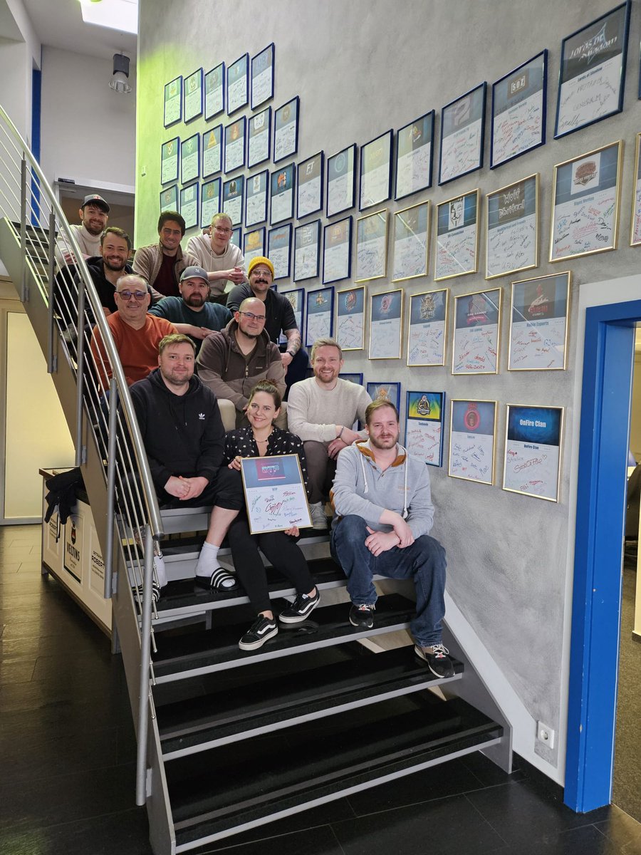 Heute ist die Community "Doomed To Play" aus unserem Rapid Lan Haus abgereist.

Vielen Dank für euren nun schon dritten Besuch bei uns und damit auch Glückwunsch zum Goldenen Rahmen.🥳

Wir freuen uns schon sehr auf Nr.4 nächstes Jahr. 😊

rapidlan.de

#lanparty