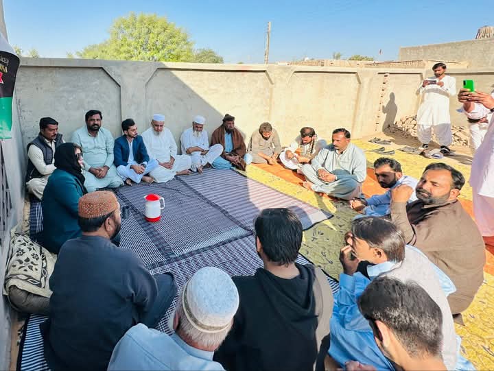 womenhydbad's tweet photo. ایم پی اے محترمہ صائمہ کنول صاحبہ رکن پور میاں عبد الوھاب کی دادی اور حاجی میاں یوسف کی ساس کی وفات پر ان کے لواحقین سے اظہار تعزیت اور درجات کی بلندی کیلئے دعا کی.
#Saimakanwal #MPA #PP260
@PTIKPOfficial https://t.co/V00kCOHZLA