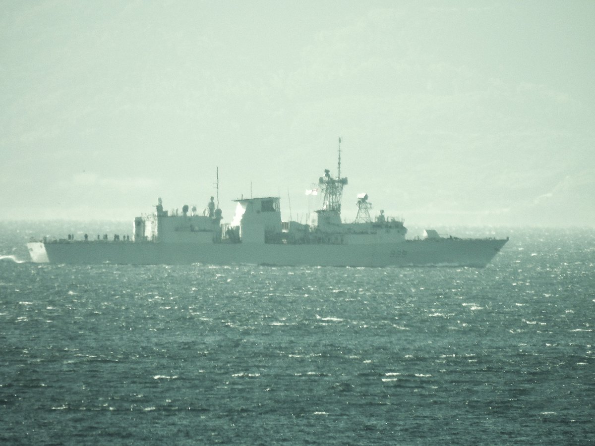 WarshipCam's tweet photo. HMCS Charlottetown (FFH 339) Halifax-class frigate westbound in the Strait of Gibraltar - December 8, 2024 #hmcscharlottetown #ffh339 

SRC: TW-@PeterFerrary https://t.co/itDW8WS7vq