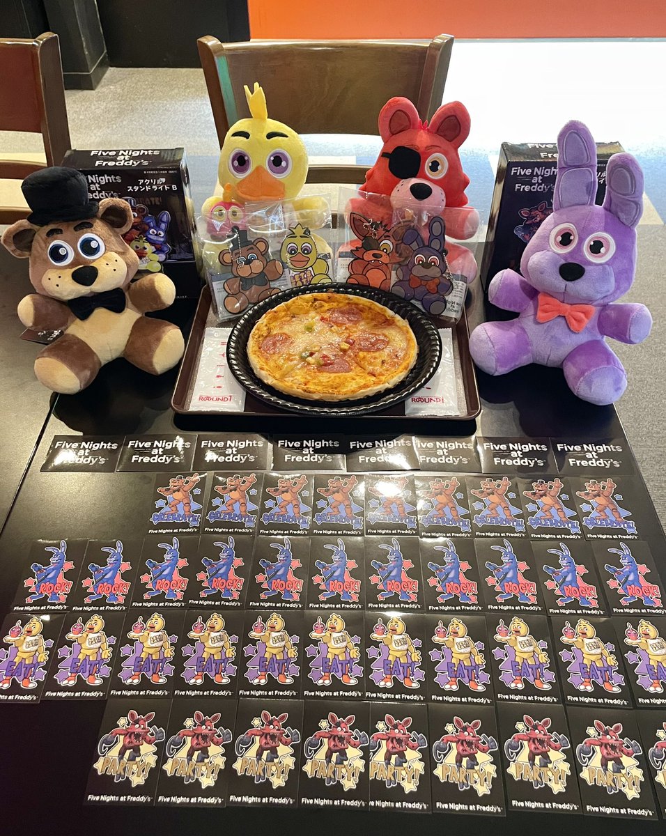 FNAF ラウンドワン　ラウワン　アクリルスタンド ライト Five Nights at Freddys FNAF ぬいぐるみ ラウンドワン アクリル