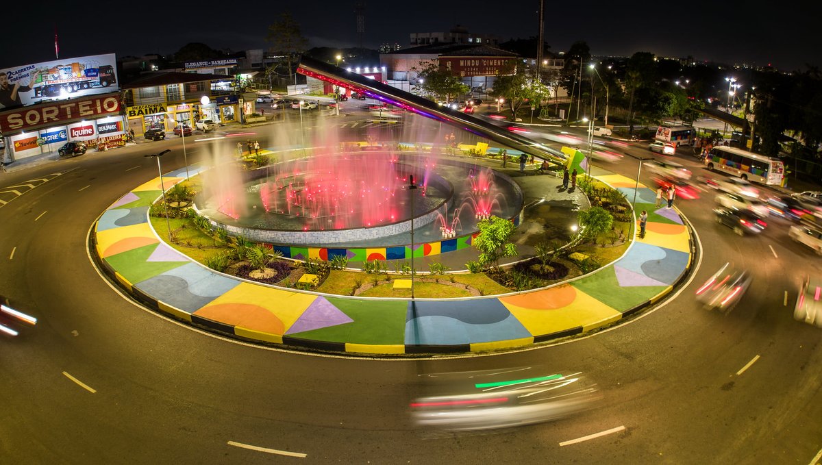 ArisnetoBrito's tweet photo. @elonmusk @elonmusk We have similar art here in   #Manaus #Amazonas https://t.co/Z0GMrIOacB
