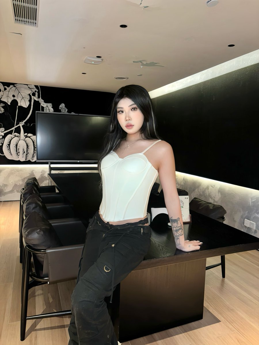 yzing278's tweet photo. 你要如何 我们就如何#人妖#男娘#伪娘#外围#ts#cd#贵阳ts#贵阳cd https://t.co/yGbv69UNHP