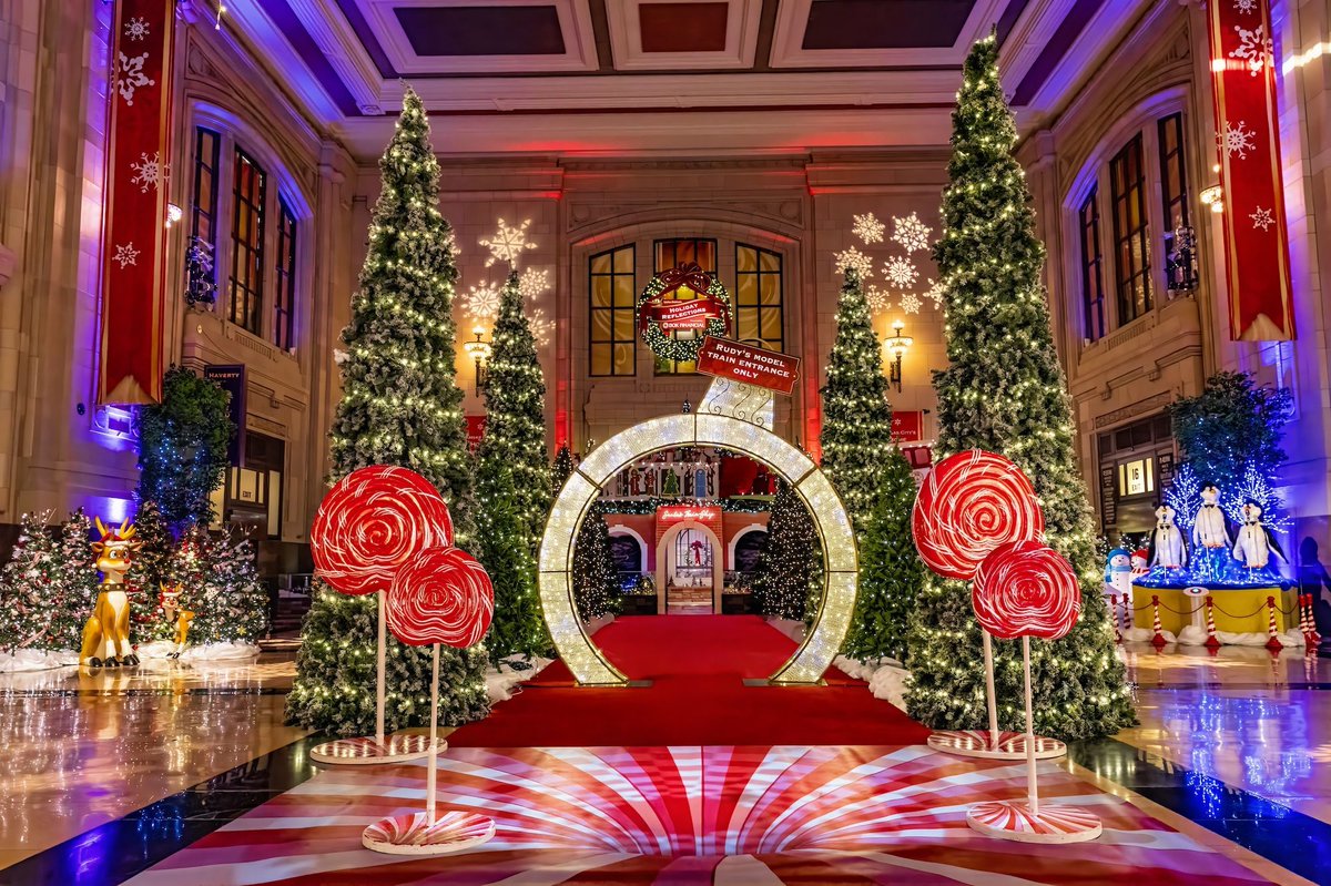 UnionStationKC's tweet photo. Celebrate the magic of the holidays at Holiday Reflections, presented by BOK Financial. Back for a fifth historic season, this spectacular indoor holiday experience fills Union Station's massive Grand Plaza and features the return of fan-favorite decorations and displays, plus breathtaking new additions that will transport your entire family into pure holiday enchantment. 

For daily ticket availability and to purchase tickets, visit >> https://t.co/nwvGQzaUkR

Holiday Reflections Hours:
Nov 22 - Jan 1, 10am-8pm daily

Adjusted hours on the following dates: 
Closes at 7pm on Dec 6 and Dec 7
Closes at 6pm on Dec 10
Closes at 2pm on Christmas Eve
Closed Christmas Day 

Holiday Reflections is presented by BOK Financial and supported by CPKC, Russell Stover Chocolates, Ford Motor Company, PGAV, and The City of Kansas City, Missouri Neighborhood Tourist Development Fund. 

Photos by Andrew McDonald, Persistent Vision Photography