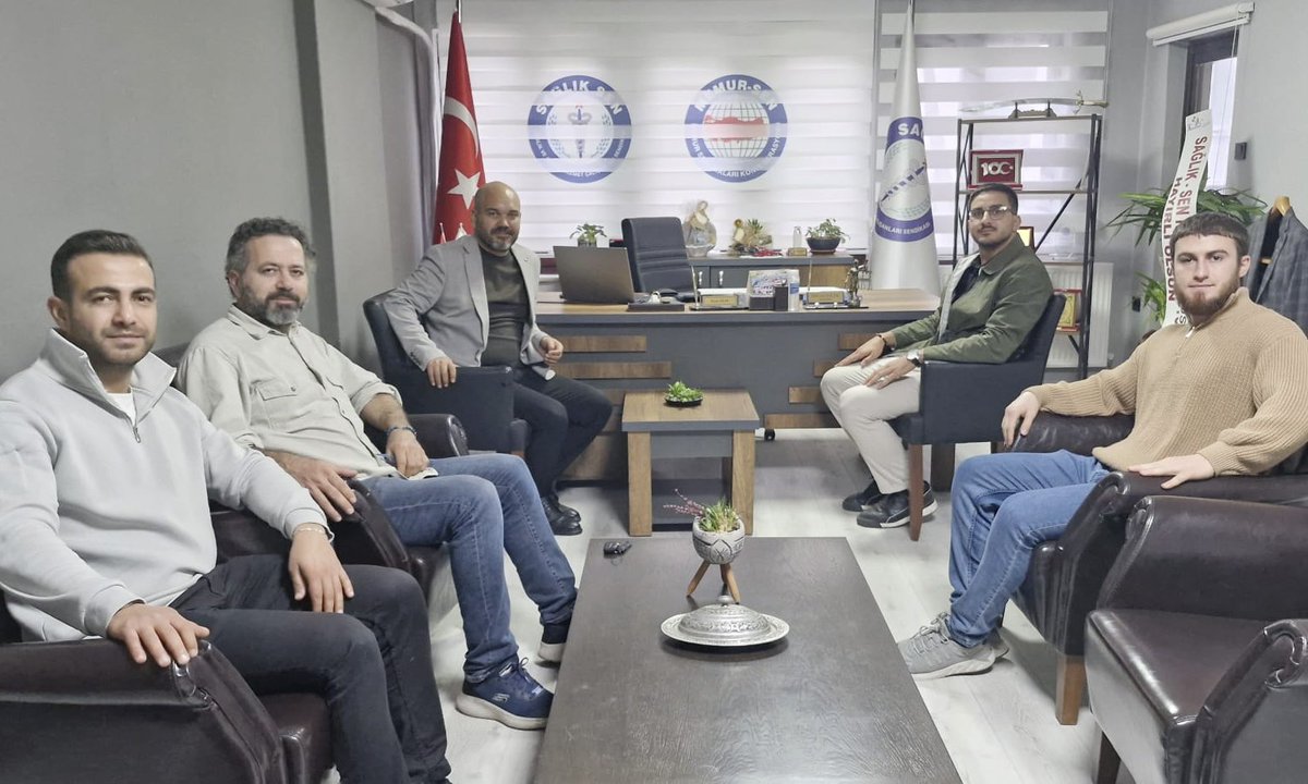 MuglaAGD's tweet photo. Yönetim kurulu üyelerimizle birlikte, Sağlık-Sen Muğla Şubesi’nin yeni hizmet binasını ziyaret ettik. 

Misafirperverlikleri ve ilgileri için Memur-Sen Muğla Şube Başkanı Özcan ÇİÇEK Bey’e ve yönetimine teşekkür ederiz. https://t.co/ZgOlLwFAYr