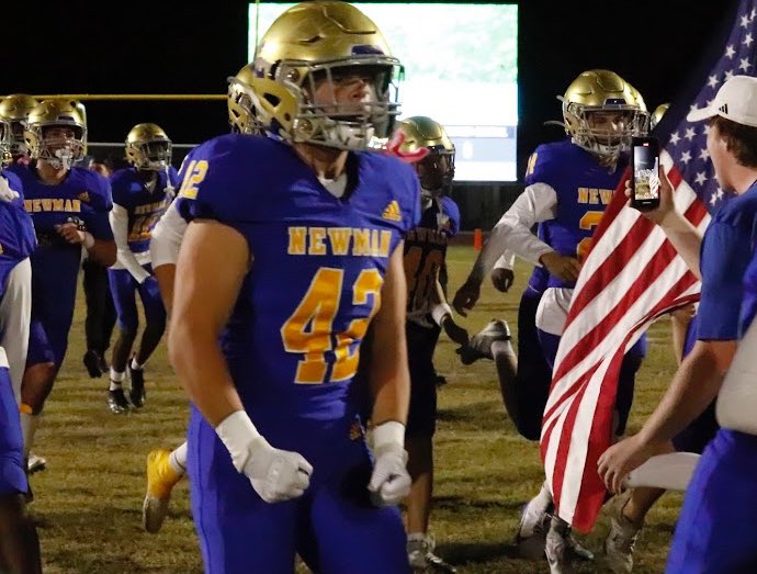 CooperClark2028's tweet photo. 2024 season has come to an end, I’m very thankful to have learned from a very talented and experienced senior class who made me a better player each day. This season was the foundation for a bright future ahead. Work 🔜 @BrownJarred @JackDan55847282 @CoachPart @TimZ31477659 https://t.co/3P1o4oScAS