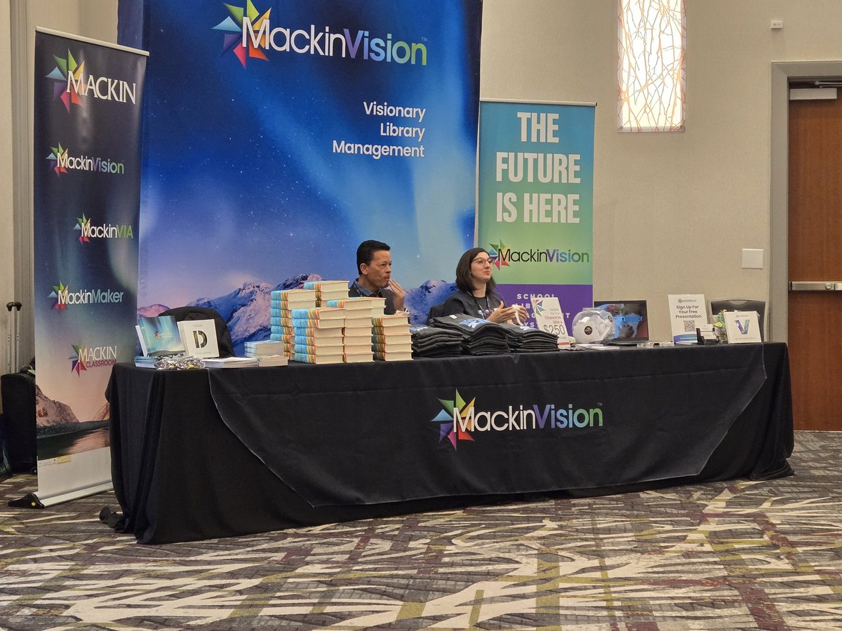 LMSCHSpecialist's tweet image. SLJ Summit has been a great refresher for many areas of librarianship.  I enjoyed the weekend.  @JCPS_LMS #sljsummit