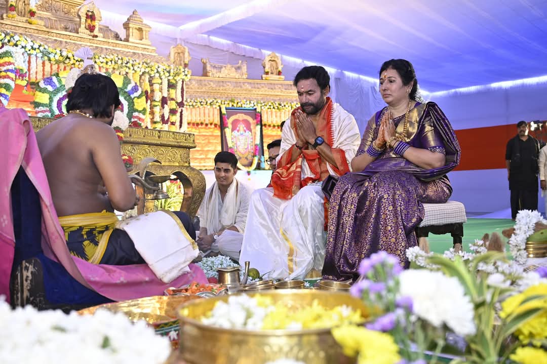 MaheshReddi9's tweet image. ఓం శ్రీ స్వామియే శరణం అయ్యప్ప...
Swamiye Saranam #Ayyappa..
#ayyappaswamy 🙏🙏
#kishanreddy #GKR