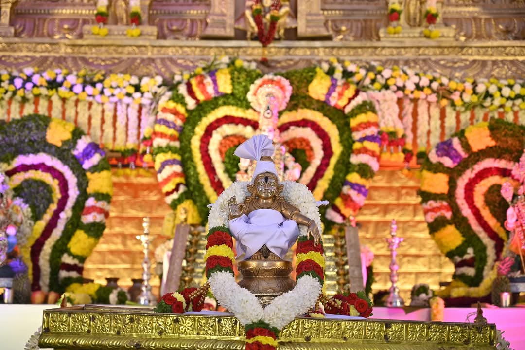 MaheshReddi9's tweet image. ఓం శ్రీ స్వామియే శరణం అయ్యప్ప...
Swamiye Saranam #Ayyappa..
#ayyappaswamy 🙏🙏
#kishanreddy #GKR