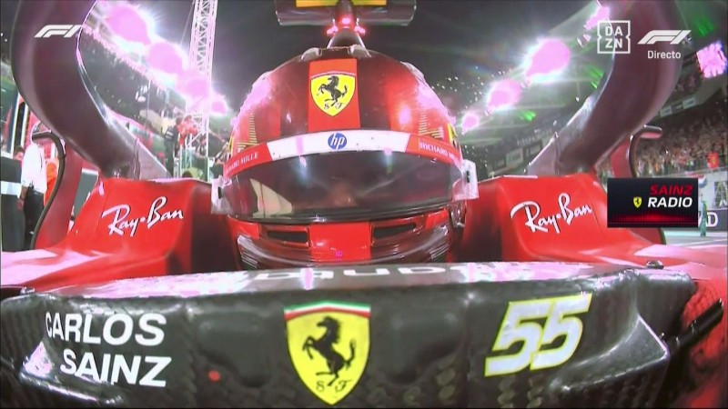 SAI: «Forza Ferrari sempre»  #F1 #F1enDirecto #AbuDhabiGP motor.es/formula-1/dire…