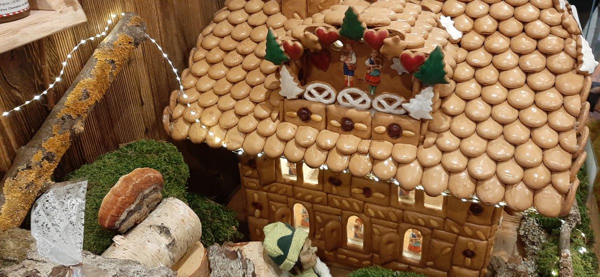 MonikaFrance's tweet image. Kindheitserinnerungen ❤🎄
Uns allen einen schoenen 2. Advent.
#ZweiterAdvent #Weihnachten