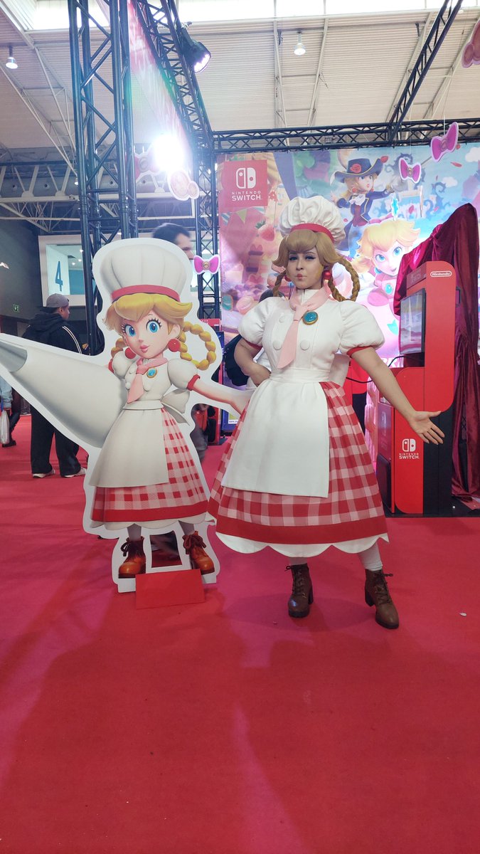 I found my twin 💅🍰