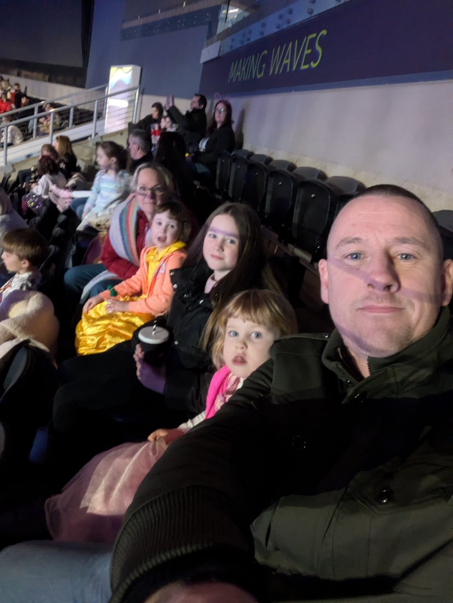 cormscull's tweet photo. #disneyonice https://t.co/9d6wMqhTD5