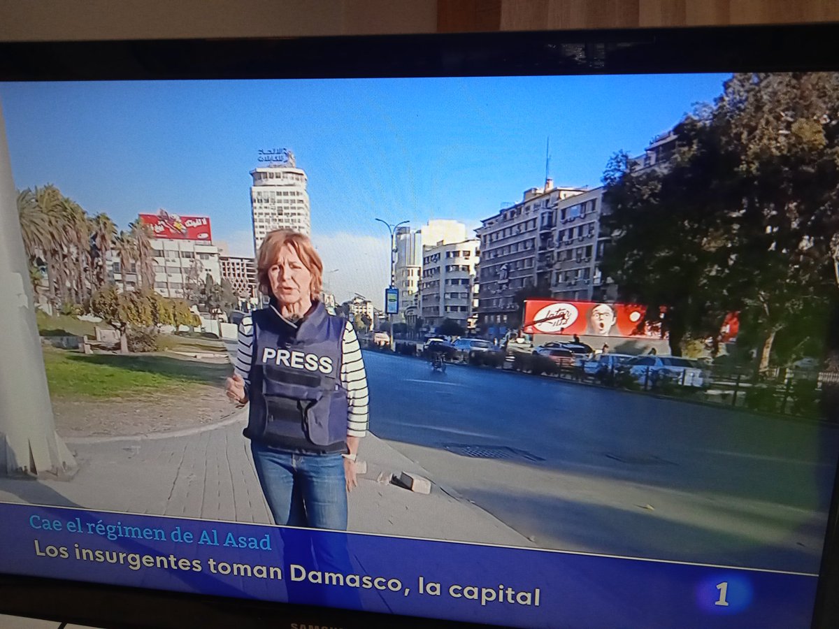 Qué grande es <a href="/almuariza/">Almudena Ariza</a> . Qué orgullo tenerla de compañera en <a href="/rtve/">RTVE</a> . Frente a los bulos y la desinformación, la información rigurosa sobre el terreno. En este caso desde Damasco. Premio Princesa de Asturias ya!