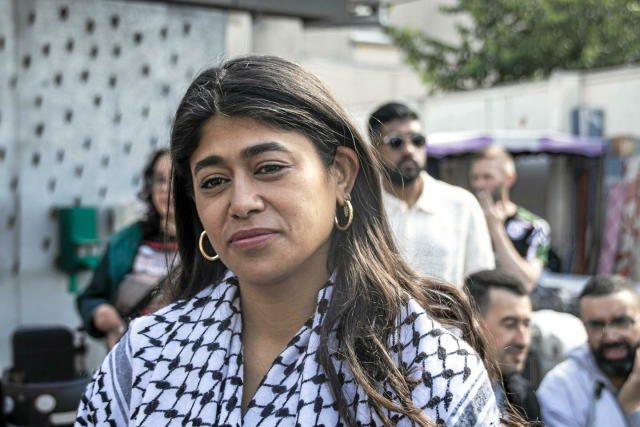 BalatumLino's tweet image. Message à Rima Hassan: maintenant qu'El Assad est défait, votre statut de réfugiée est caduque, il faut donc rentrer au pays, Madame.