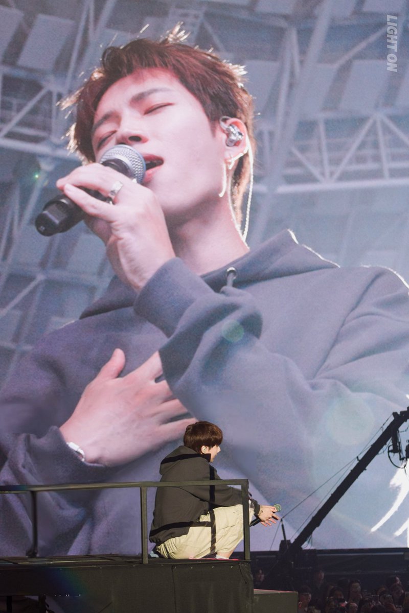 lighton_ifnt's tweet photo. 241208 인피니트 콘서트 Day 3
서로
🐹∞🐶

#인피니트 #INFINITE #성규 #김성규 #KIMSUNGKYU 
#우현 #남우현 #WOOHYUN 
#NAMWOOHYUN https://t.co/3RLuZNbrqK