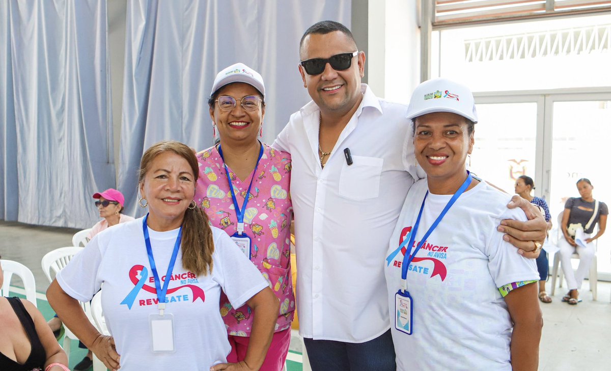VickoVillacisT's tweet photo. Desde la Alcaldía Ciudadana de Esmeraldas, a través de la Dirección de Desarrollo Comunitario, llevamos a cabo con éxito la campaña de prevención "El Cáncer no avisa, revísate", promoviendo la detección temprana y el diagnóstico oportuno del cáncer de mama y próstata. https://t.co/N26AGbxPko