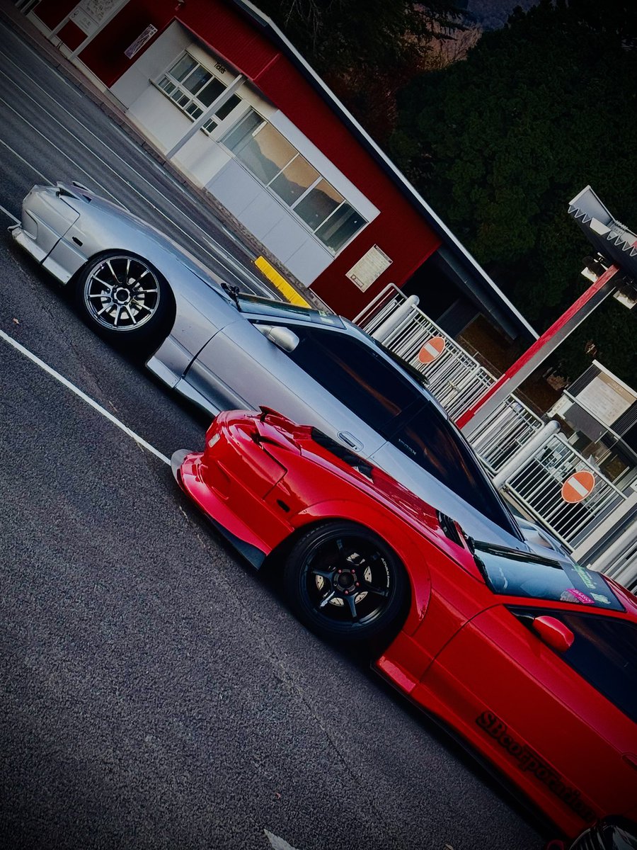 SB232330's tweet photo. 富士🗻2日目
超日産博

今日、撮った写真は
全て出入り口のみw

二日、よく飲みました🍶
ハンドルは一回も握っておりません

お疲れした🫡

とりあえず
皆、無事で良かった😮‍💨

✳︎34ローレルはこれにて
置き、イベント的な出展は終了いたします。

今後は走り優先にします🚗💨 https://t.co/GP6T1GbbJS