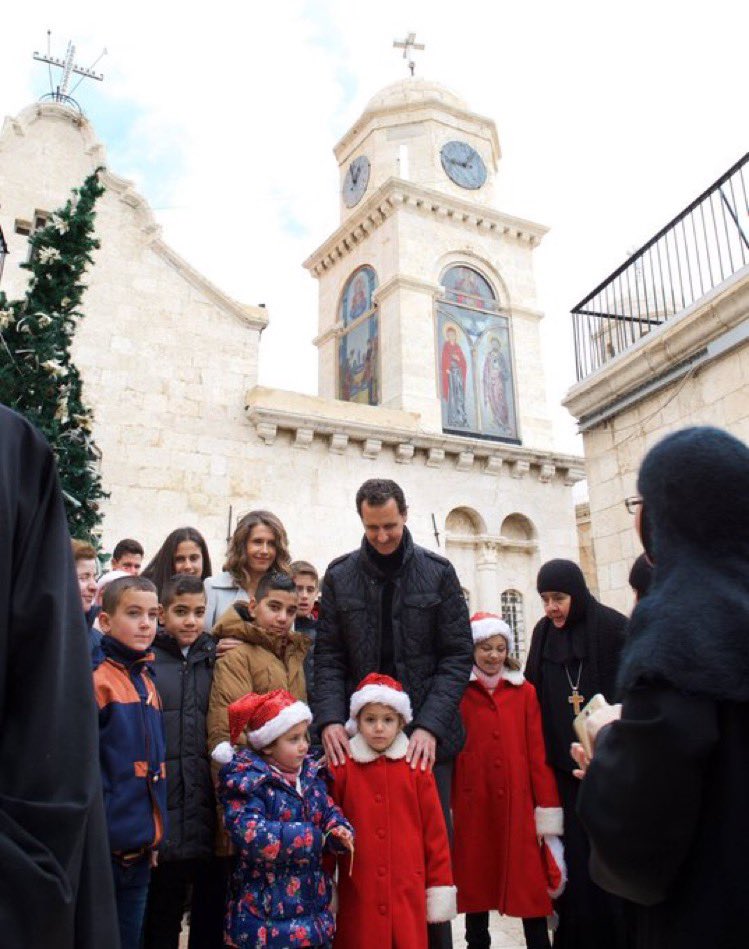herqles_es's tweet photo. 🇸🇾 | Bashar al-Assad mantuvo una Siria estable y protegió a la población cristiana del país.

Tras la caída de Assad, los cristianos de Siria están ahora a merced de grupos islamistas. La mayoría temen por sus vidas. https://t.co/BP07HALdg8