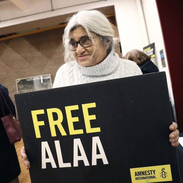 Today is day 70 of Alaa's mother Laila's hunger strike. 

She continues to battle for her son's life

#FreeAlaa