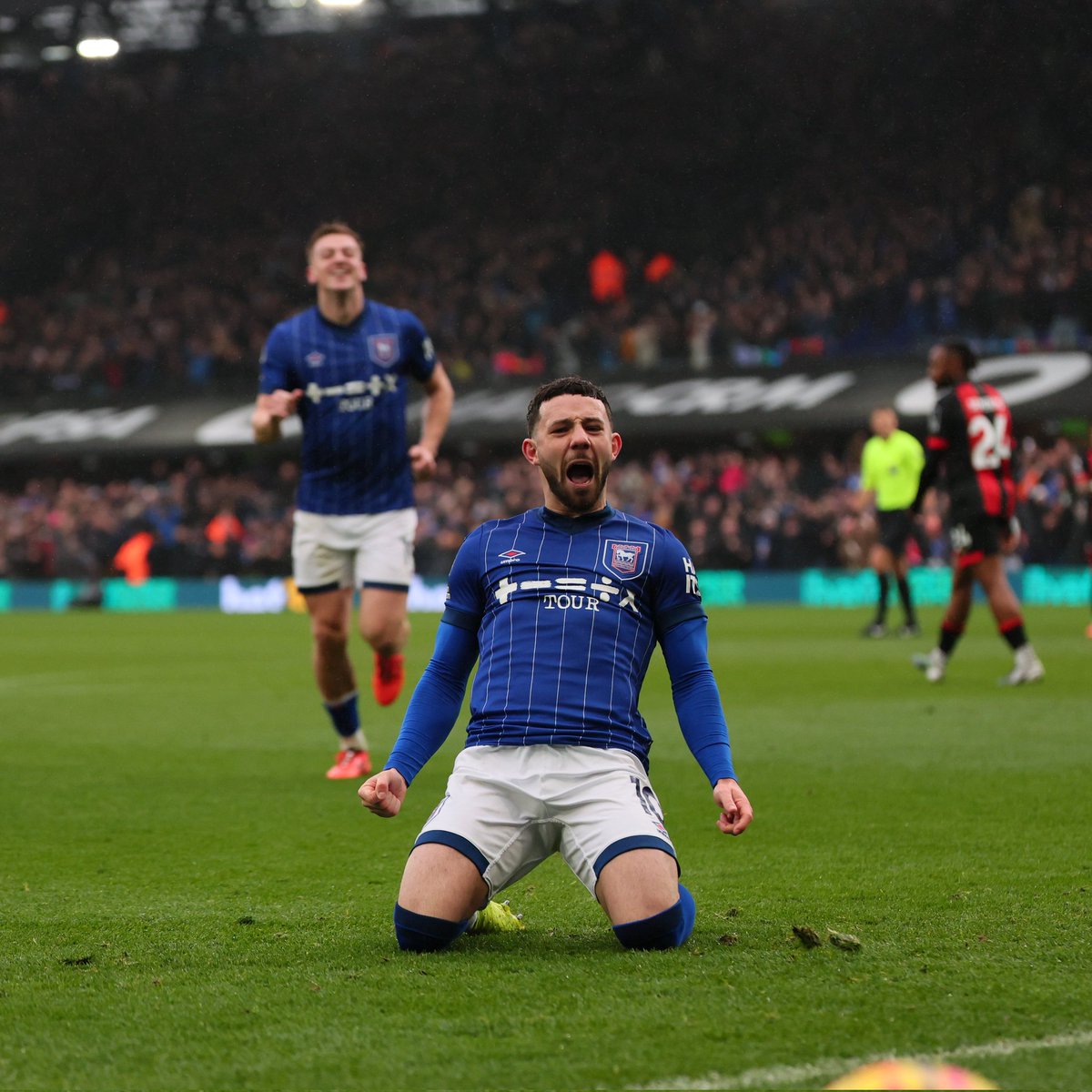 ihm224's tweet image. HT: Ipswich 1-0 Bournemouth 

Conor Chaplin scores his first Premier League goal for Ipswich. 

#IPSBOU #PremierLeague