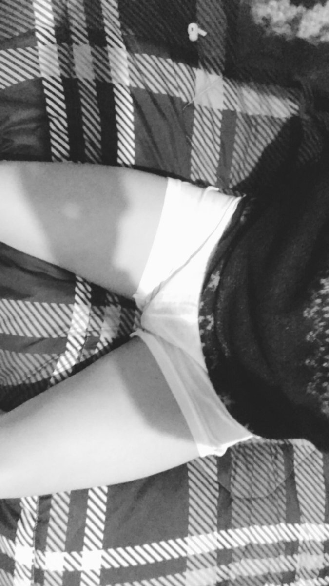 BernGgooo12's tweet photo. un poco de mis piernas y mi culo 🙈
quien quiere? 

@TwinksEdoMex https://t.co/lEa6xjbJTU