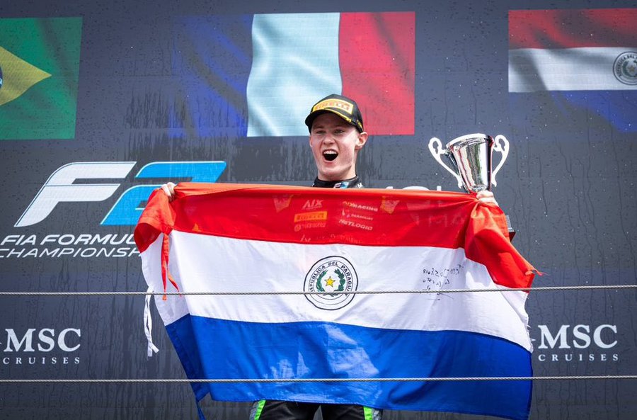 Duerksenismo's tweet photo. 📶 | FIN DEL AÑO:

El año de Joshua Duerksen 🇵🇾 en la #F2

-Mundial de Pilotos Posición N° 10

-4 Podios, 2 Victorias (1 Sprint, 1 Carrera)

-87 Puntos (Puntuó en 10 carreras)

-P09 en Constructores. (105 Puntos, 87 de Duerksen)

-2 Vueltas Rápidas.

#SomosMbarete #JD24 #F2 https://t.co/UQM351ydNa