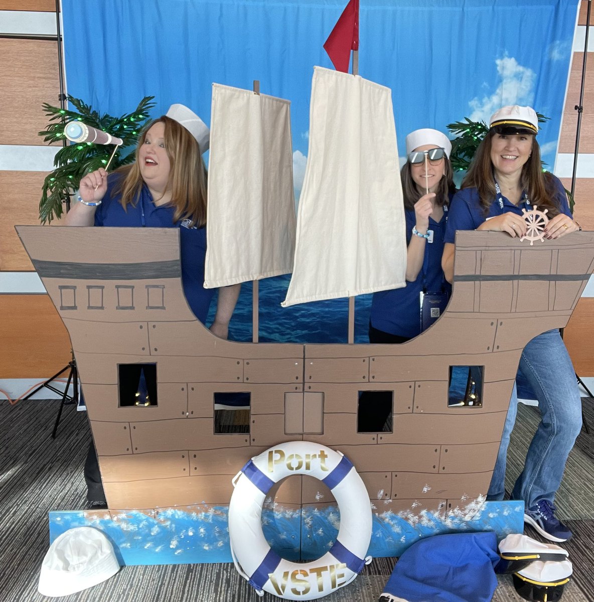 Tina Coffey ☕️ tweet media