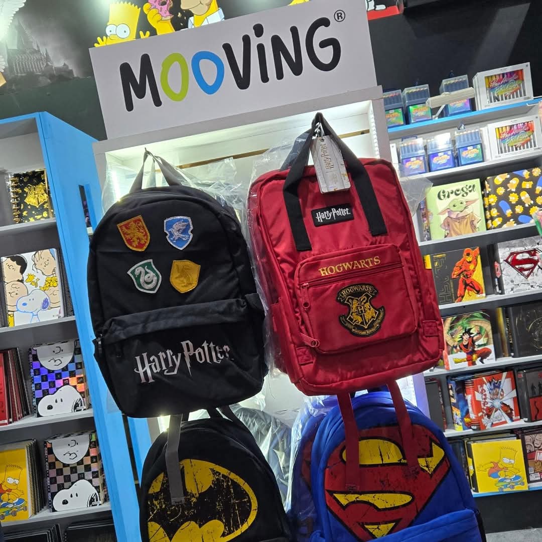 ArgComicCon's tweet photo. ✨ ¡Mooving está en Argentina Comic-Con! 🎉. Líder en productos licenciados de las marcas que amás 💖: Disney, Warner, Universal, Netflix, Pusheen, MGM ¡y muchas más!
#ComicConArgentina #Mooving #DondeLaImaginaciónCobraVida #ComicCon2024 https://t.co/mfbmFL6K67