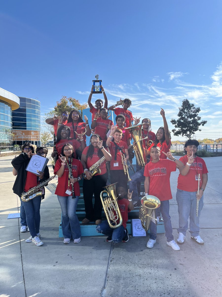 CH Collegiate Band tweet media