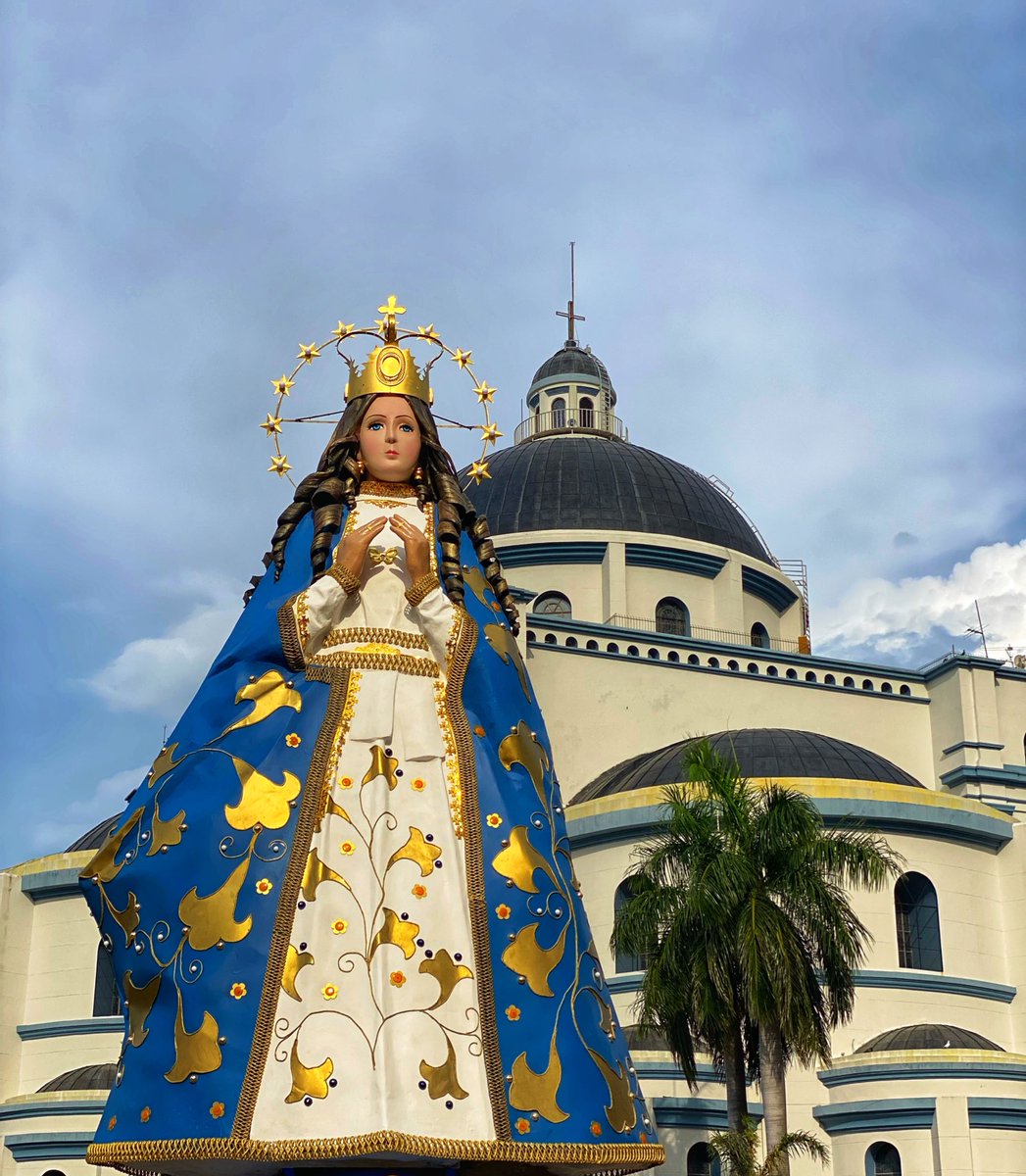 Feliz 8 de diciembre para todos los Paraguayos! 🇵🇾

Aguije, Tupãsy Caacupé 💙📿🙏🏻✨

#Mbaeichapapy