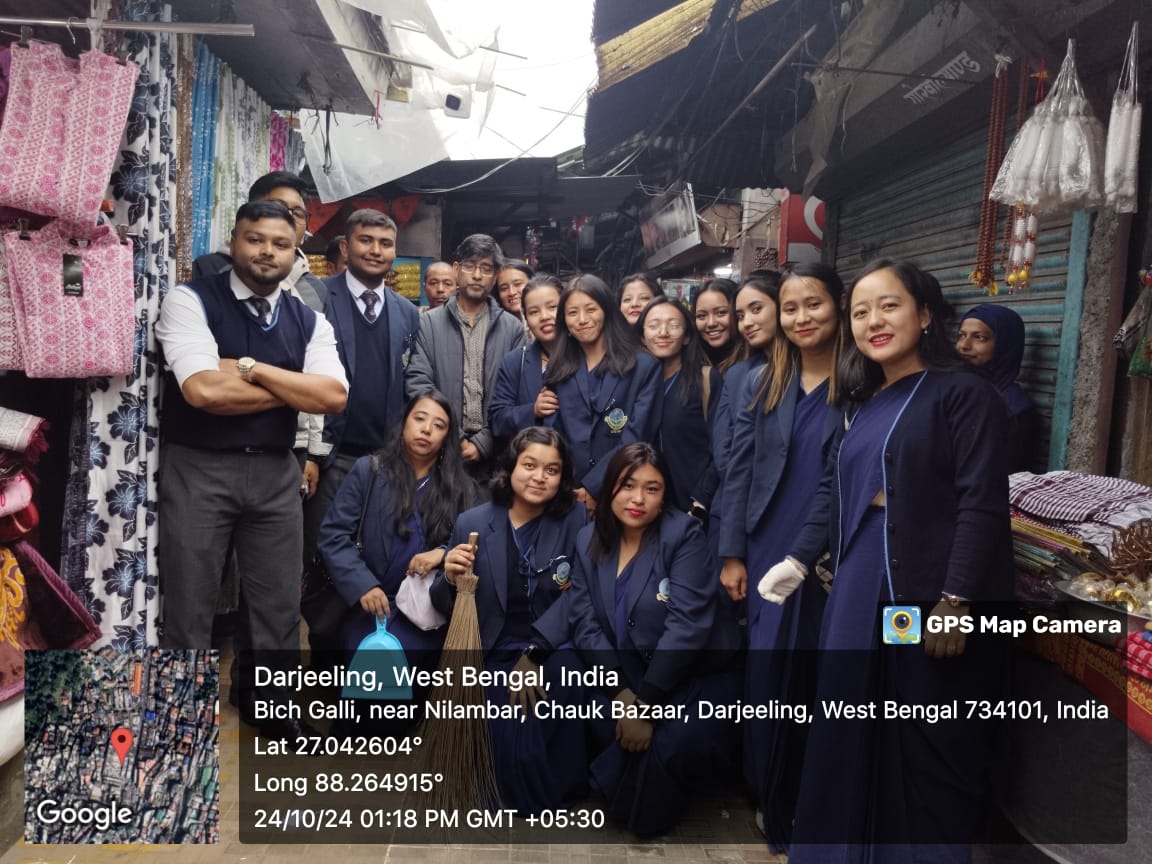 SRBT_College's tweet photo. SRBT College (Govt.Aided) NSS Unit, Darjeeling Conducted intensive volunteering  of Market Cleaning activities under theme  Ye Diwali MY Bharat Wali.
#YASMinistry
#NSSIndia
#NCTE 
#UGC 
#WBHE 
#WbGovt 
#GTA
#rdnsskolkata
#NYKS
#BSAEU
#BEdCollege
#DiwaliwithMYBharat 
#sevakaeksaal https://t.co/UBj6IiB6UN