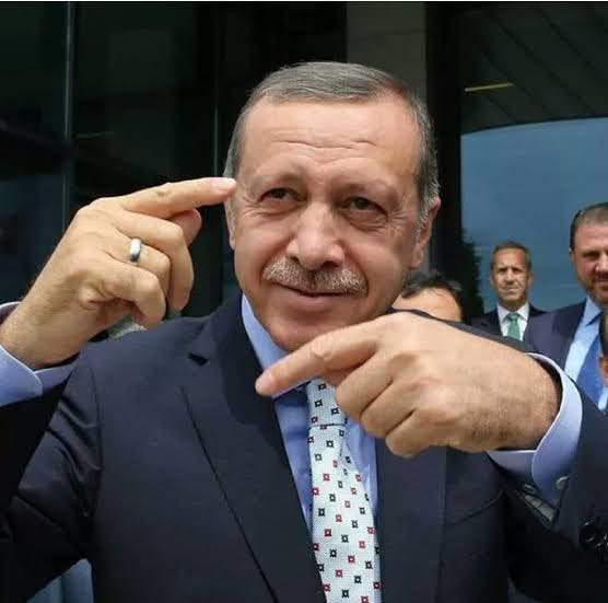 saborz767676's tweet photo. Oyuncu değişikliği Esed Çık Ullan Gel Laynnn Buraya Netenyahu 

Puhahahaaa https://t.co/TOo6uyBQGm