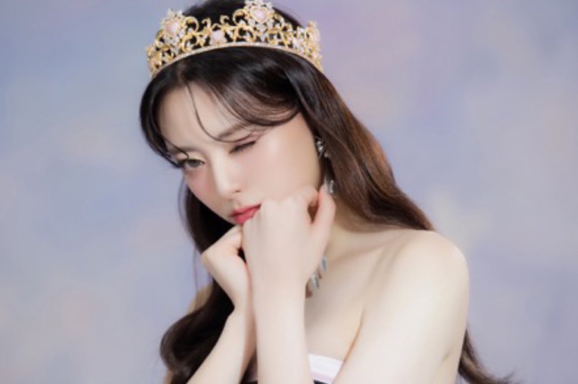 midzyun_a's tweet photo. 신윤아 생일 축하해 ₍ᐢ‥ᐢ₎ ♡
앞으로도 계속 사랑해💗 https://t.co/pJiKOuw0Lr