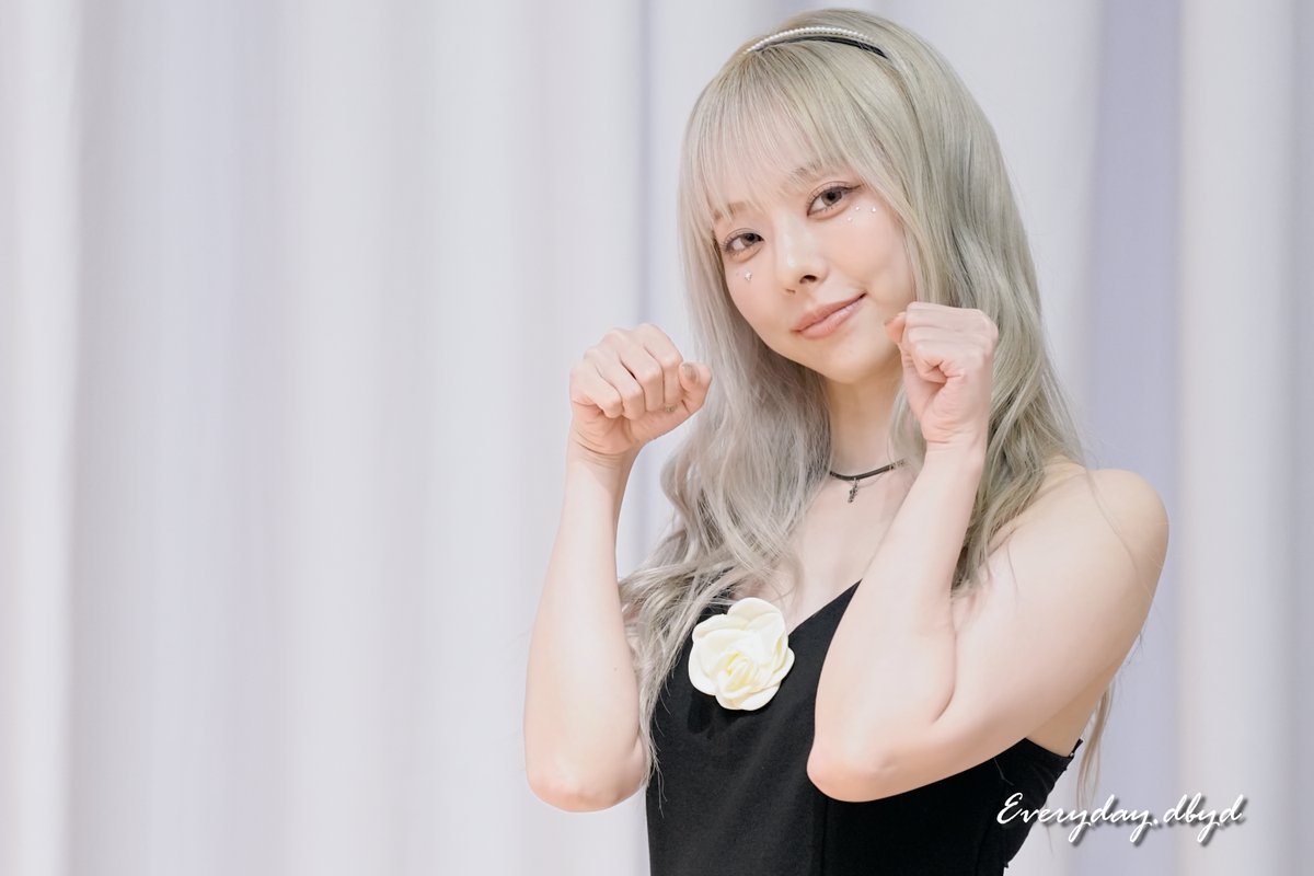 #비비 #ViVi #黃珈熙
#HAPPYVIVIDAY
Taken: 240906