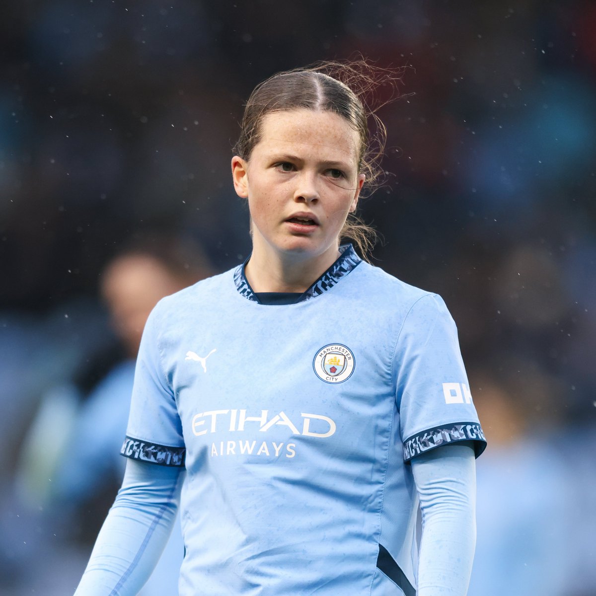 Making her <a href="/BarclaysWSL/">Barclays Women's Super League</a> debut 🌟

Eve O'Carroll 👏